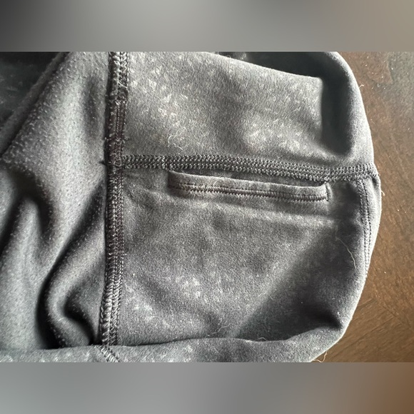 Lululemon Black Align Pant II 25" Lattice Work Emboss 10 - Picture 10 of 13